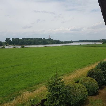 Ferien, Messewohnung In Der Nahe Des Uniklinikum Дюссельдорф Экстерьер фото