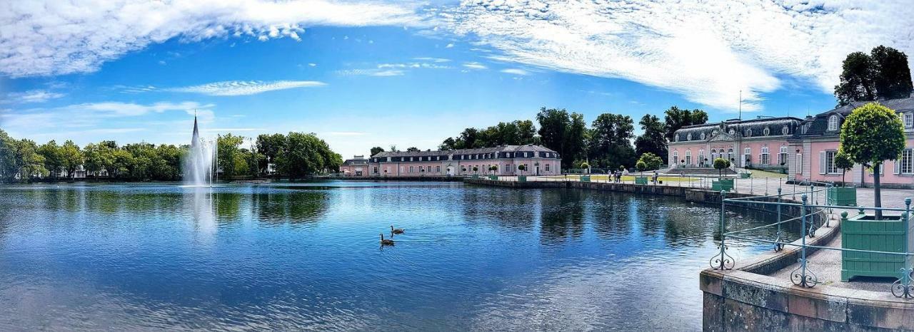 Ferien, Messewohnung In Der Nahe Des Uniklinikum Дюссельдорф Экстерьер фото